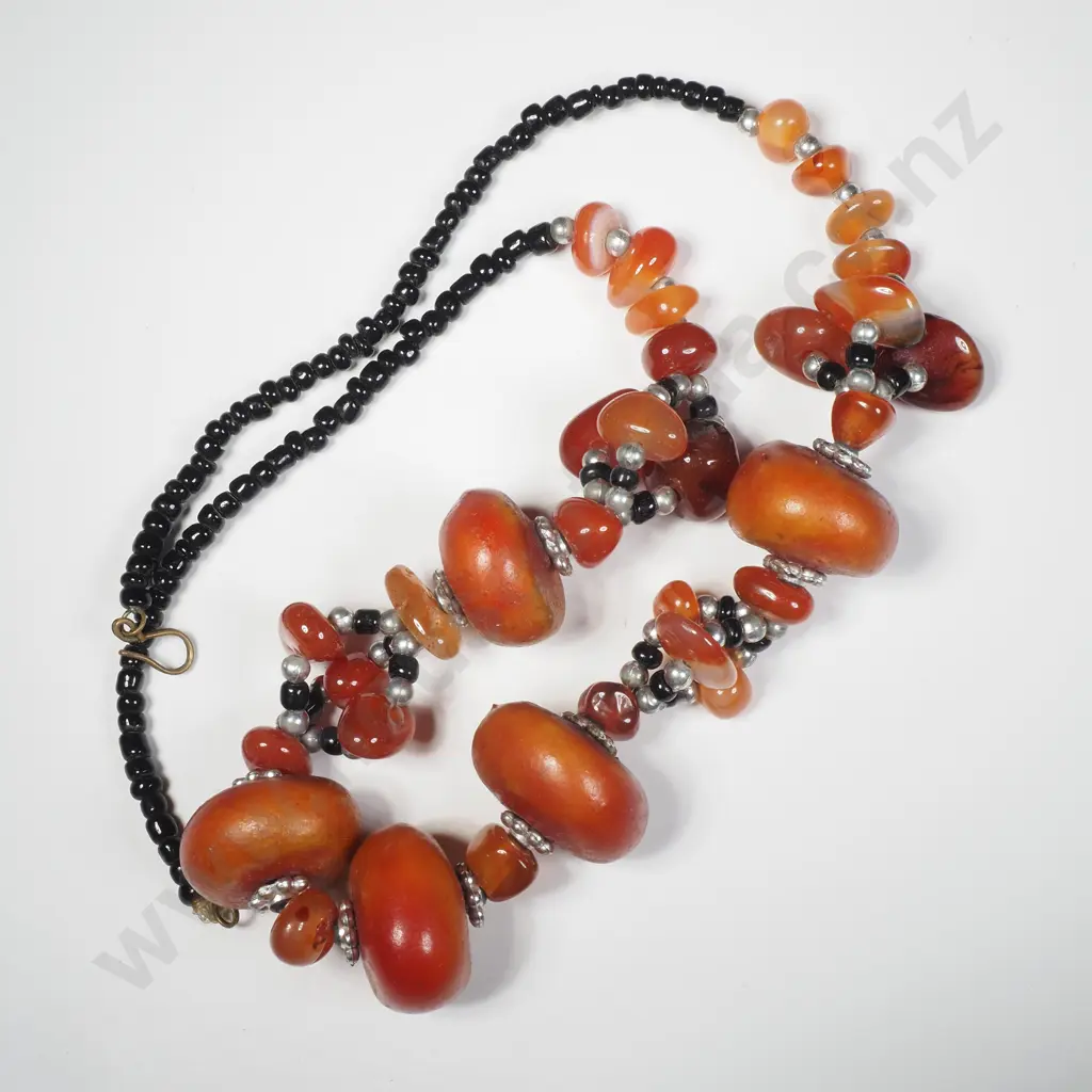 Substantial Costume Bead Necklace Image 1++
