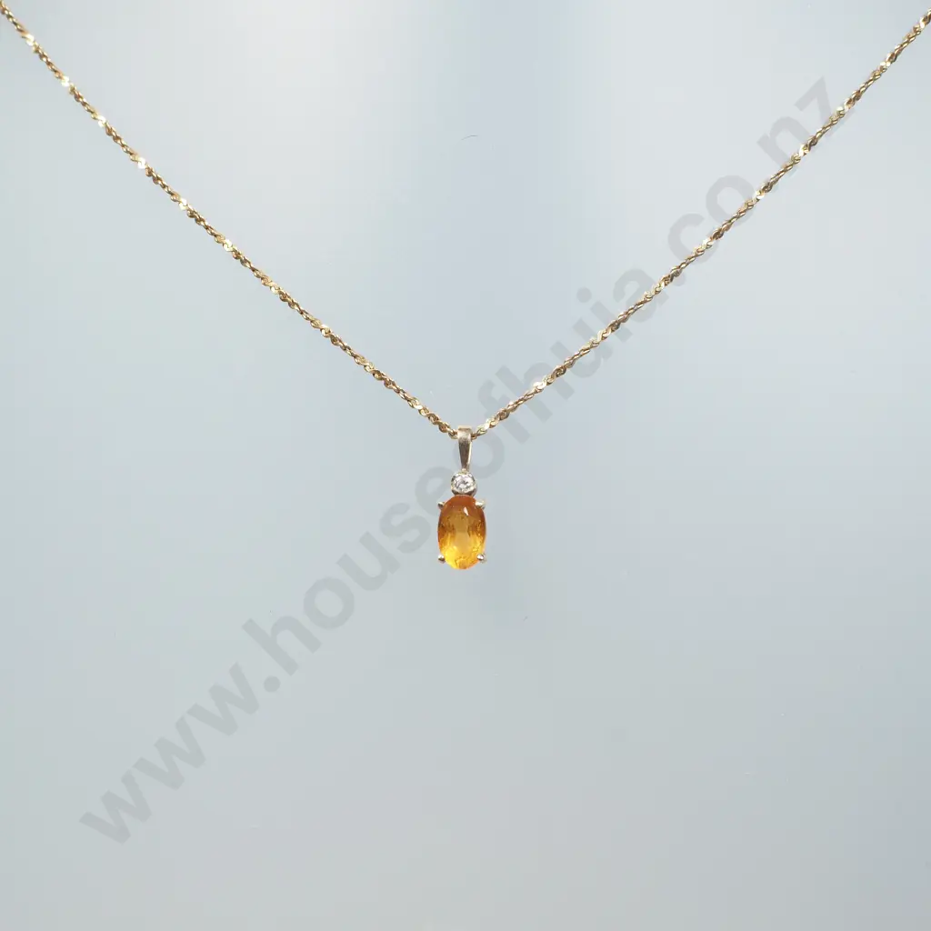 Vintage 9ct Gold Orange Gem Pendant & Necklace Image 1++
