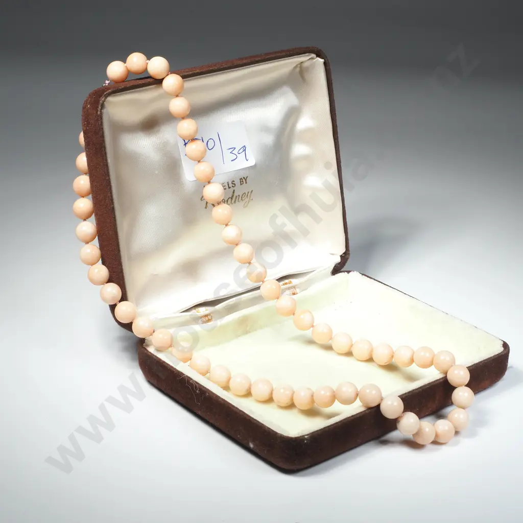 Pink Bead Necklace Image 1++