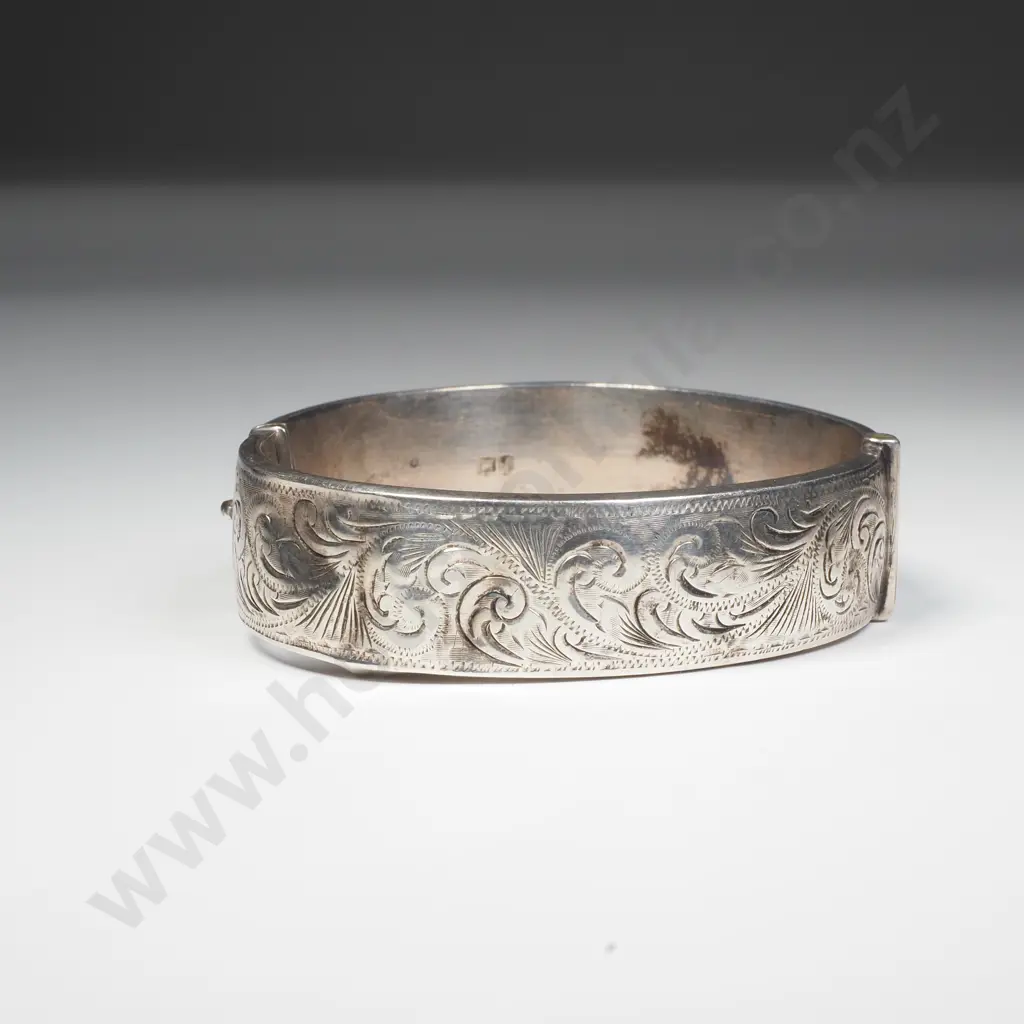 Sterling Silver Hinged Bracelet A/F Image 1++