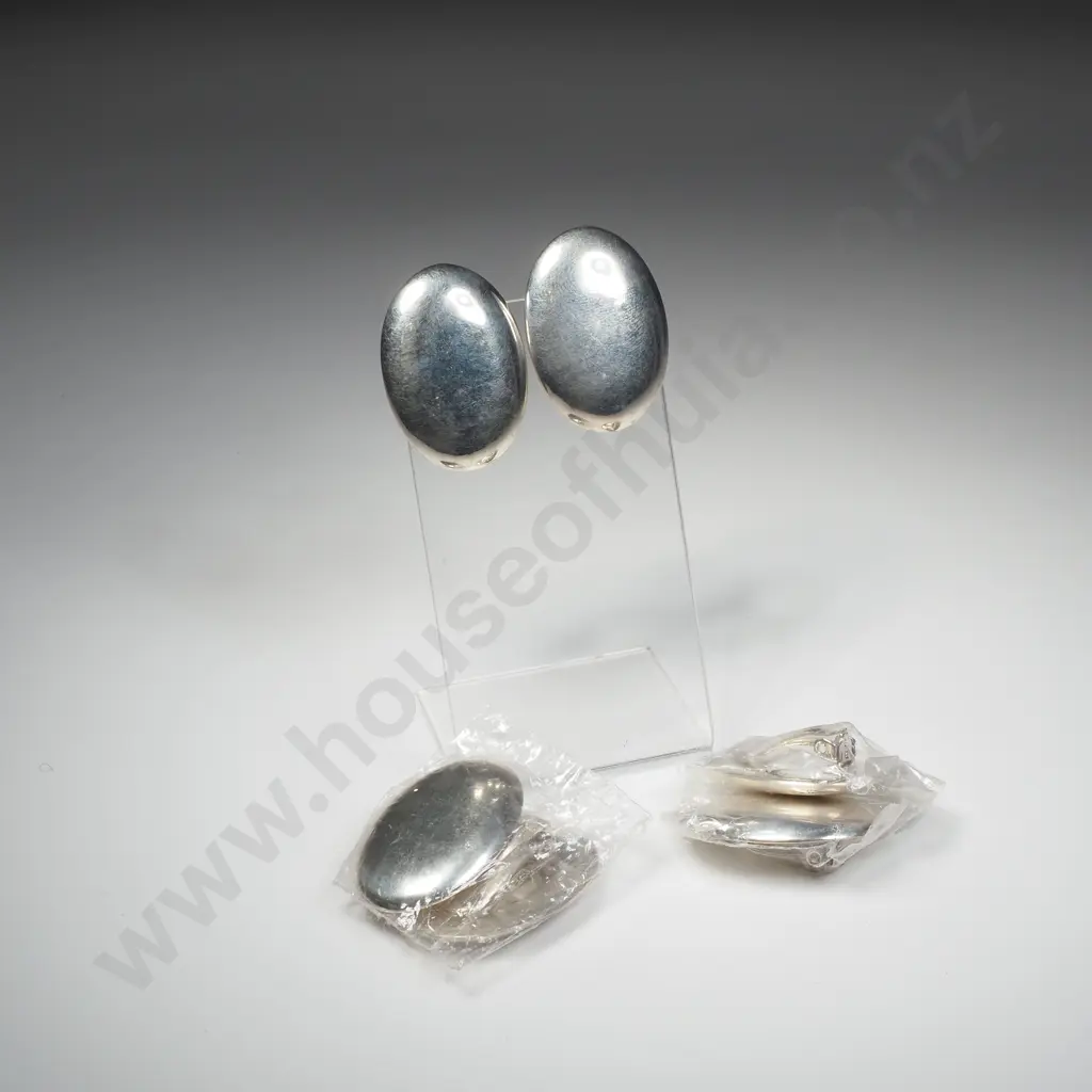 Three Pairs Sterling Silver Oval Clip on Earrings Image 1++