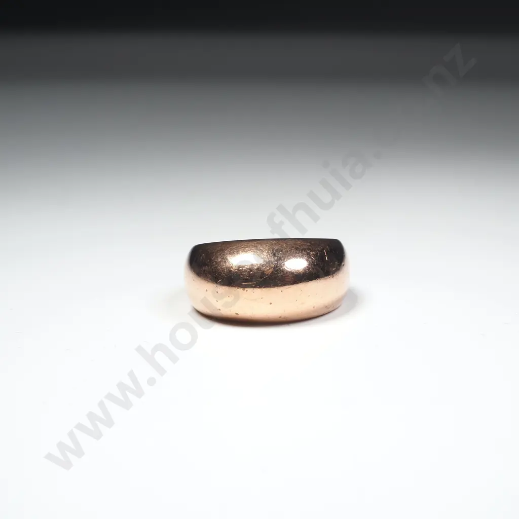 9ct Gold Dome Top Gold Ring Image 1++