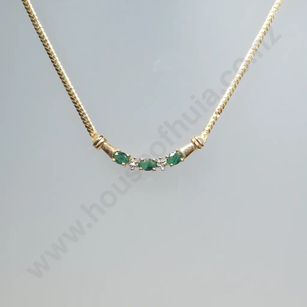 9ct Gold Pendant / Necklace Image 1++