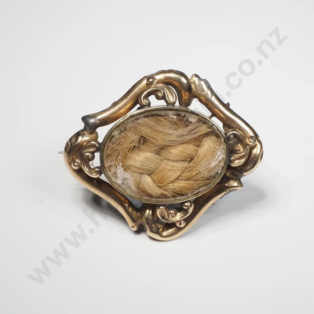 Victorian Gold Tone Framed Pendant/Brooch w Plaited Hair Image 1++