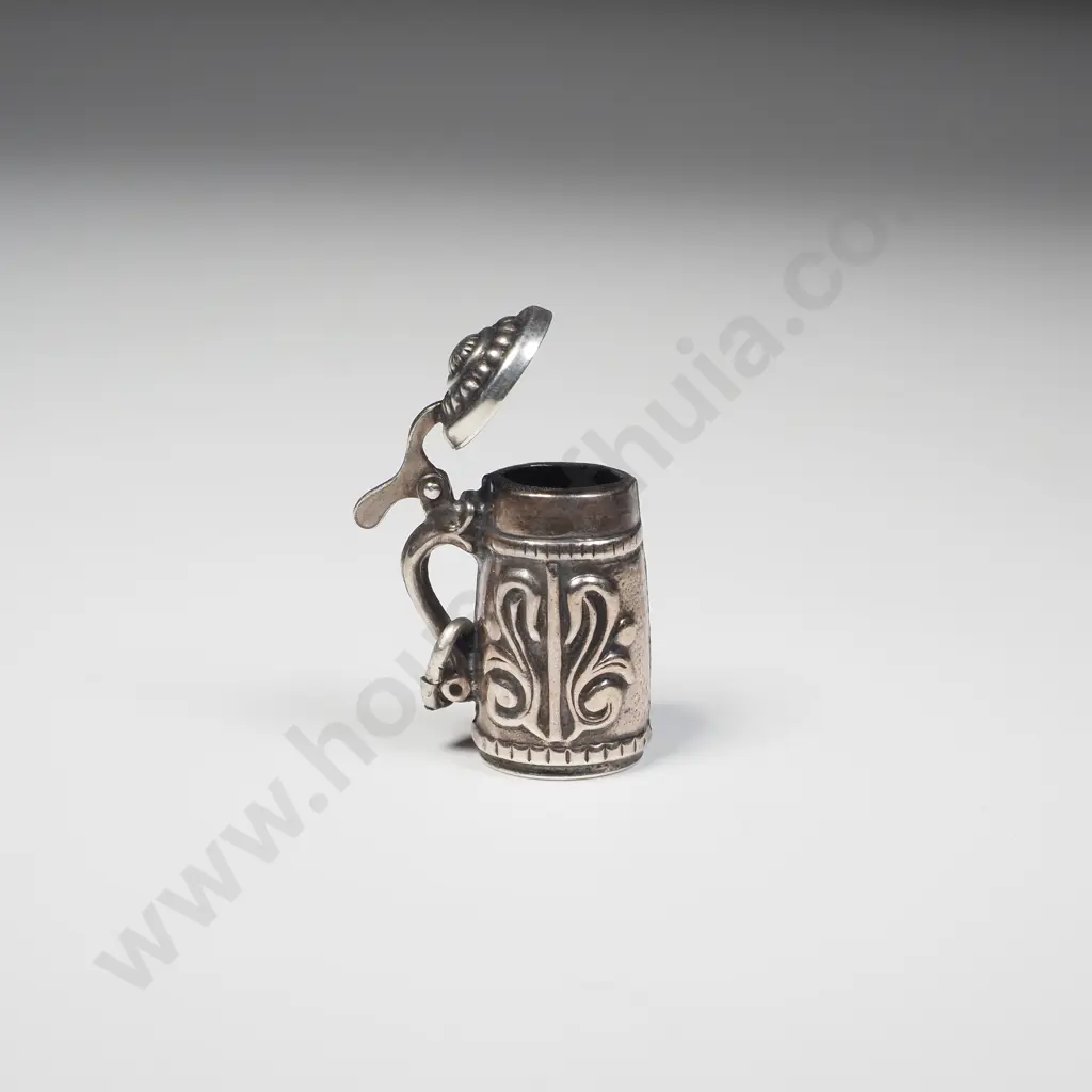 .835 Silver Beer Jug Pendant Image 1++