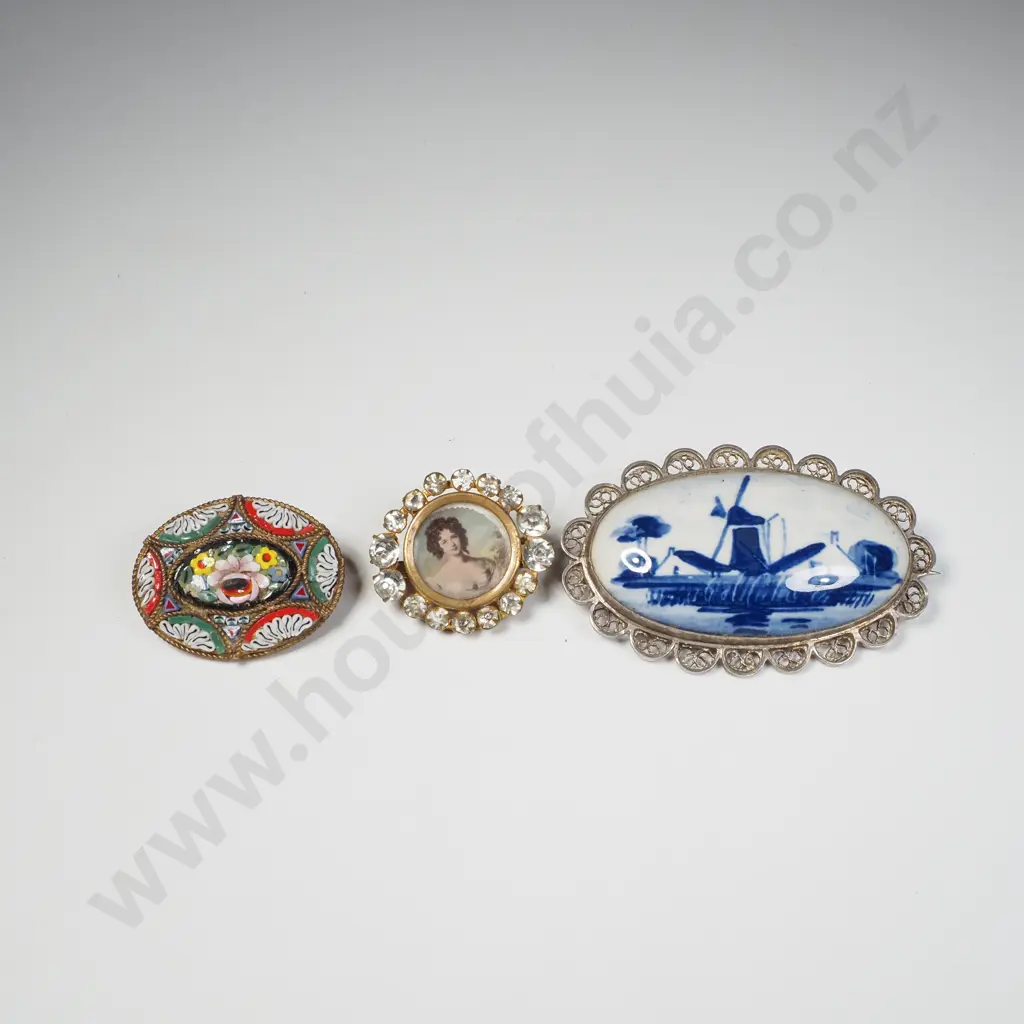 Vintage Brooches - Italian Mosaic, Delft & Antique H/Coloured Photo Brooch Image 1++