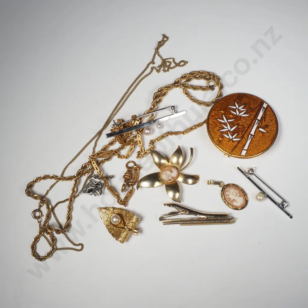 Assorted Lot of Rolled Gold / Gold Plate Jewellery Image 1++