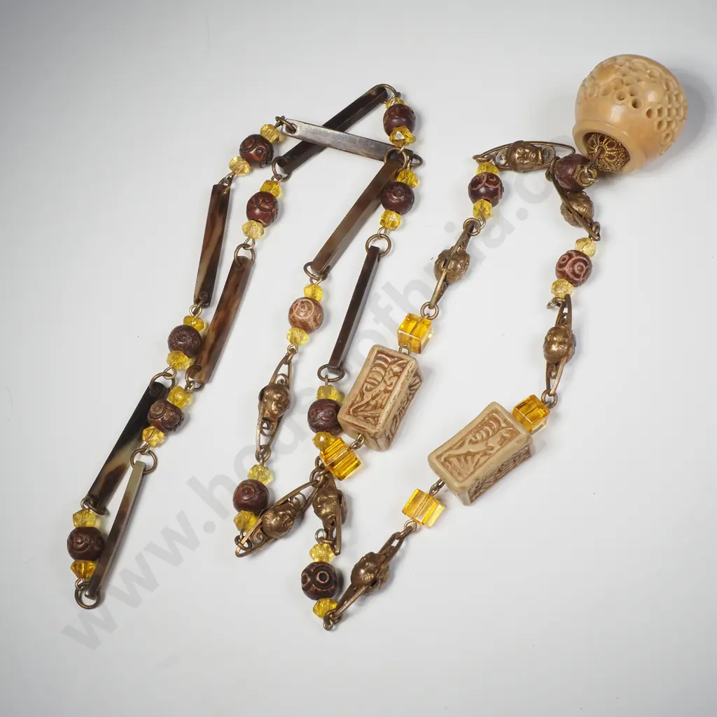 Ornate Vintage Costume Necklace Image 1++