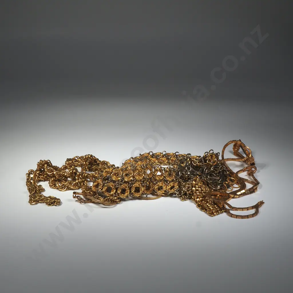 Quantity of Gold Tone Jewellery - Mainly Chains & Chokers Image 1++