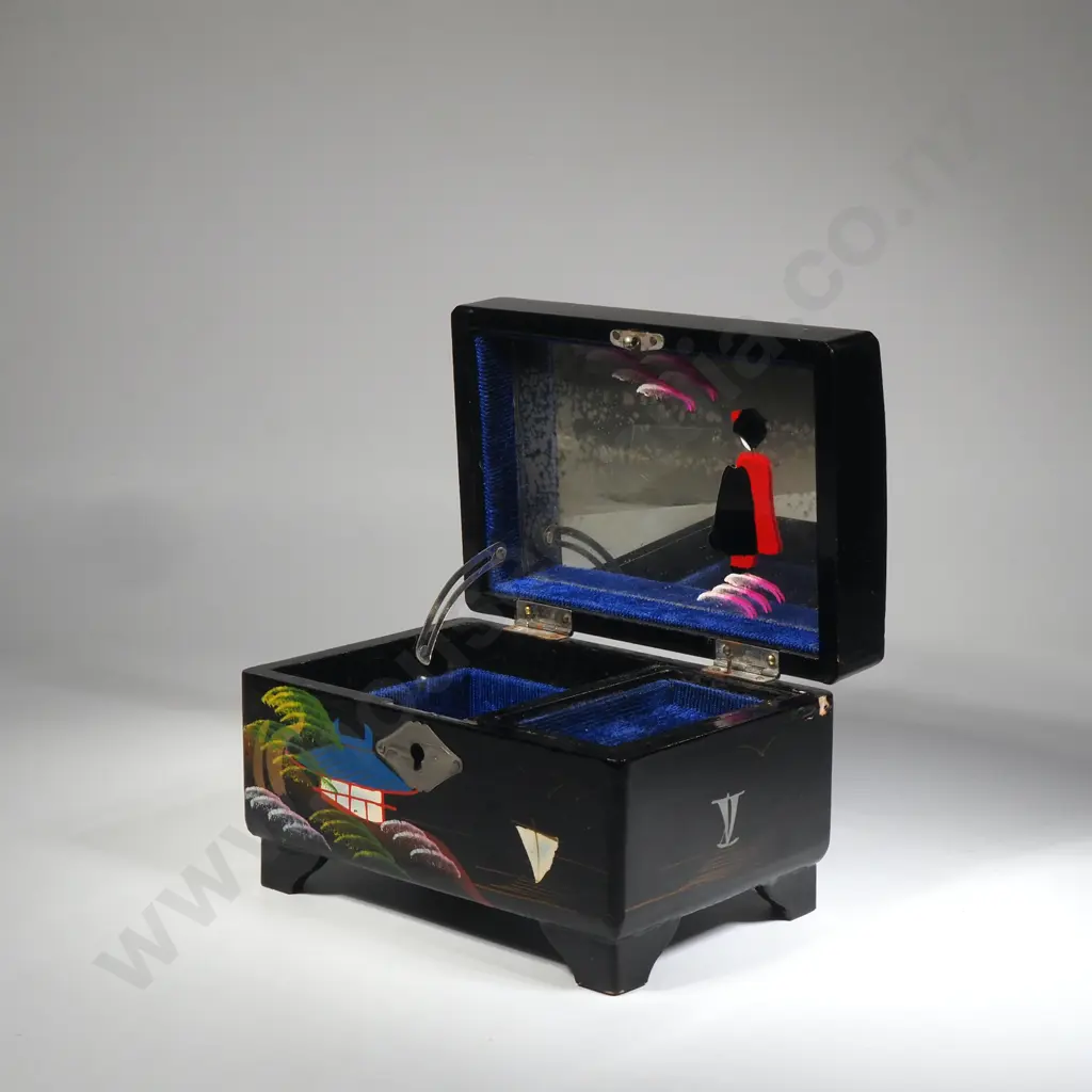 Oriental Themed Box Image 1++