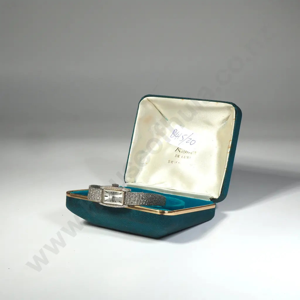 Cased Seiko Ladies Wristwatch Image 1++