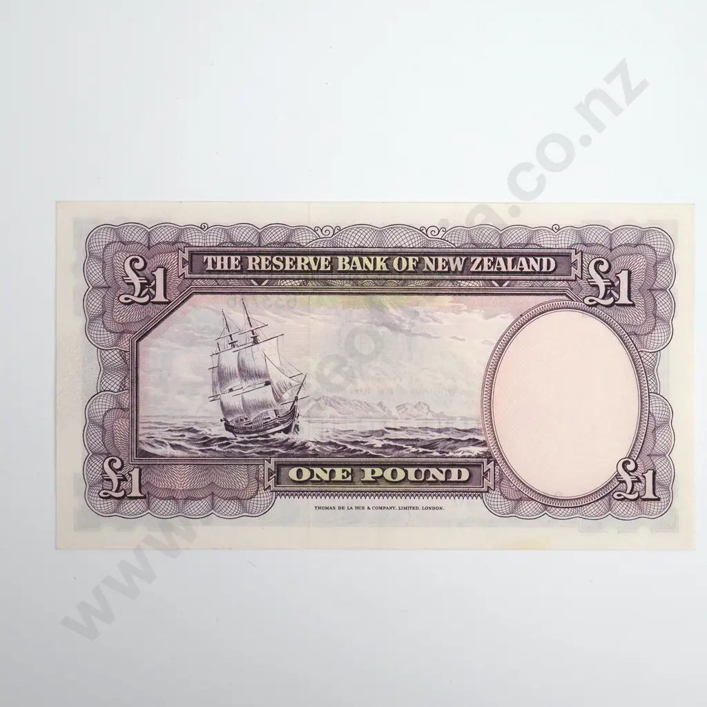 Fleming 1 Pound Banknote, Almost Uncirculated Image 1++