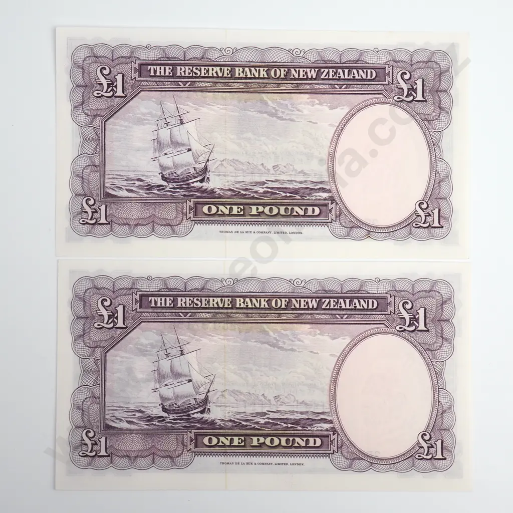 Fleming Consecutive Pair 1 Pound Banknotes, Prefix 250, Uncirculated, Combined CV $350 Image 1++