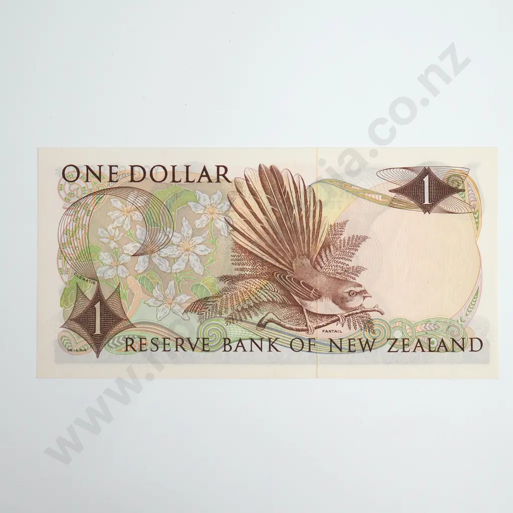 Knight Star Note 1 Dollar Banknote, Prefix Y90, Almost Uncirculated Image 1++