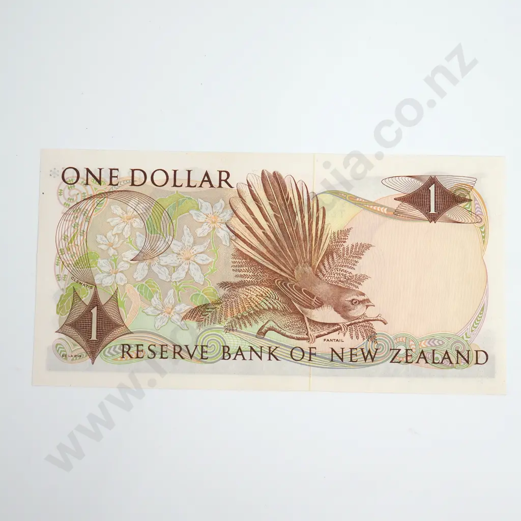 Hardie Star Note 1 Dollar Banknote, Young Head, Prefix Y92 Image 1++