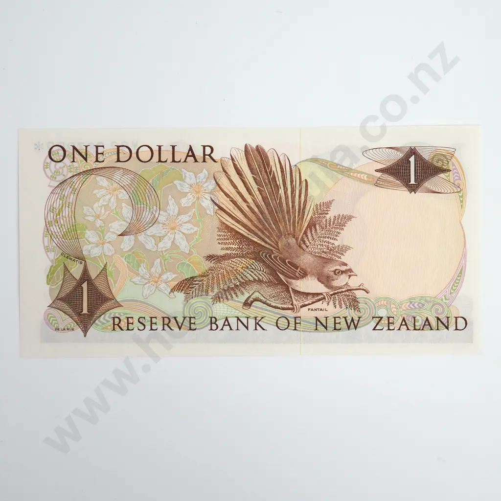 Hardie Type I Star Note 1 Dollar Banknote, Almost Uncirculated Image 1++