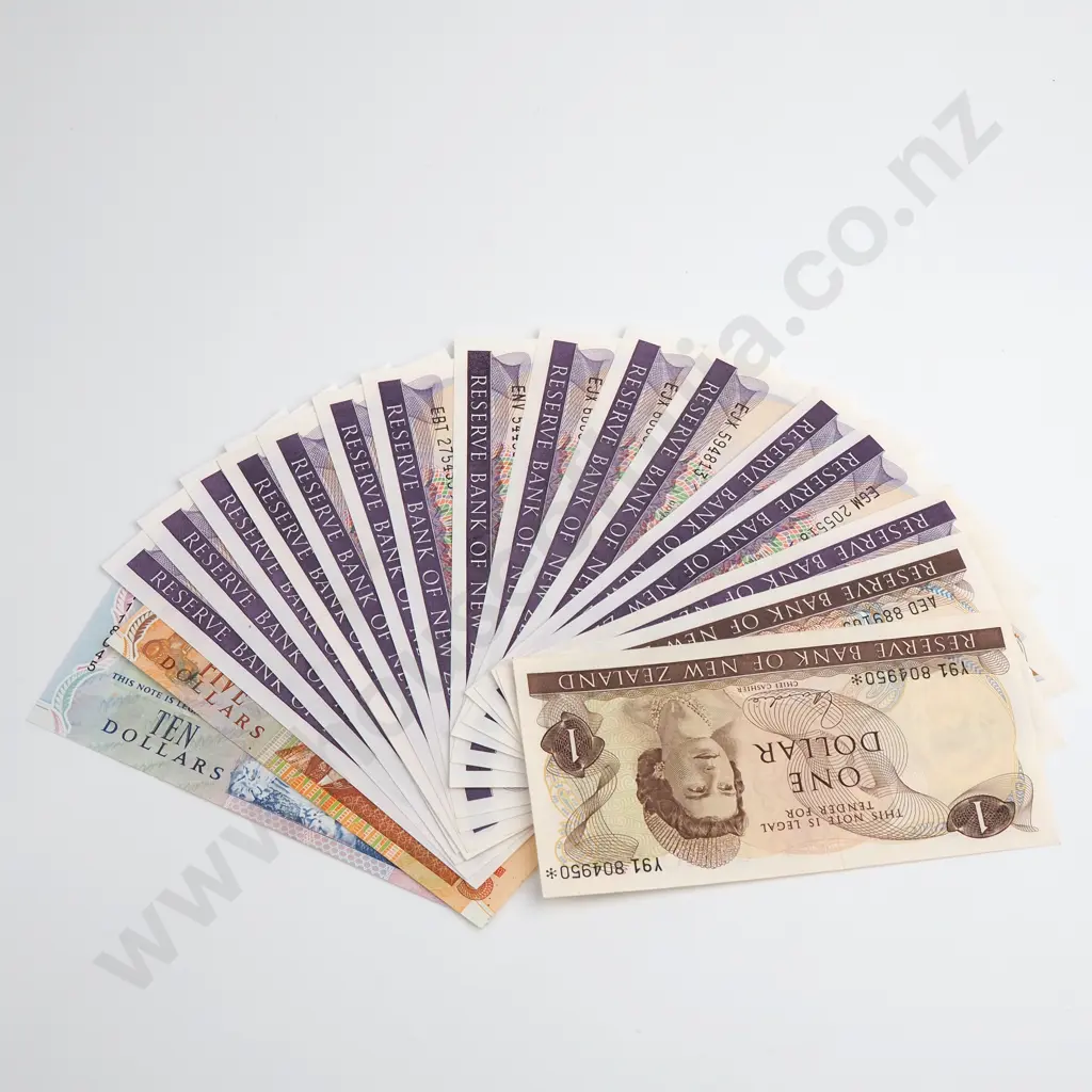 20x Decimal Banknotes, 1 Dollar to 10 Dollars Image 1++