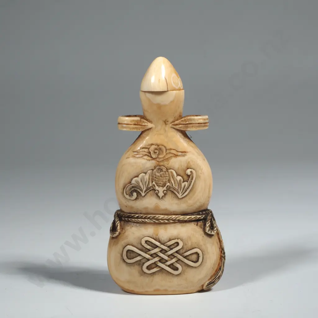 Vintage Carved Ivory Snuff Bottle w Bat Motif Image 1++