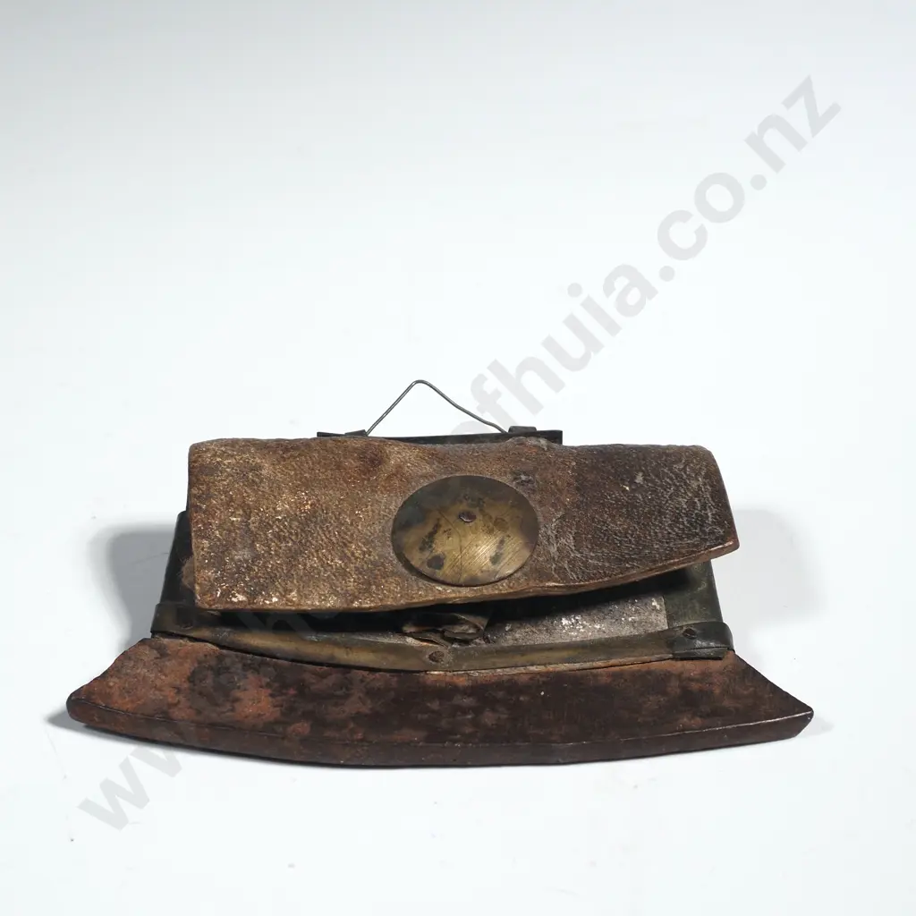 Nineteenth Ancient Chinese or Tibetan Tinder Flint Pouch, Known a a Chuckmuck or Mechag Image 1++