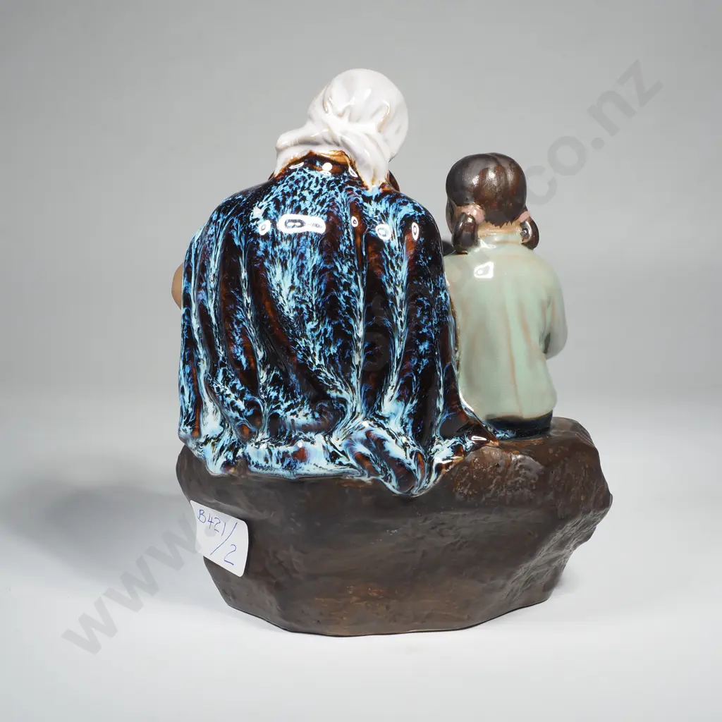 Vintage Chinese Shiwan Pottery 'Father & Daughter Reading' Figure Image 1++