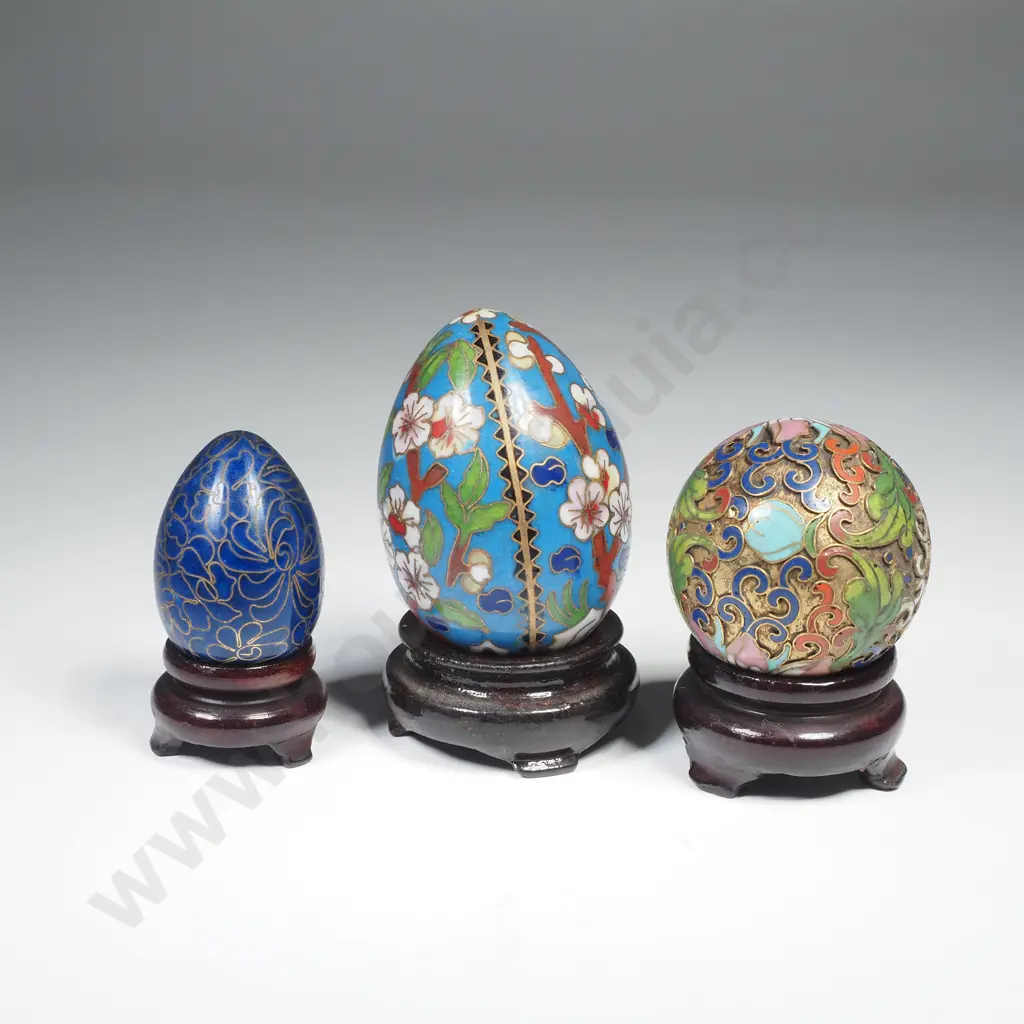 2 x Chinese Cloisonne Eggs & 1 Ball w stands. Image 1++