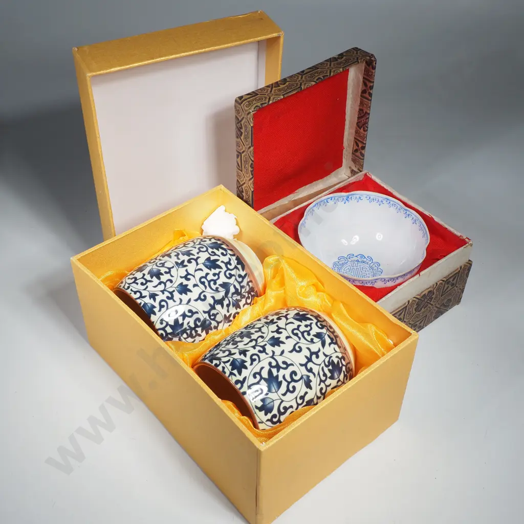 Two Chinese Boxes Containing Cups. Image 1++