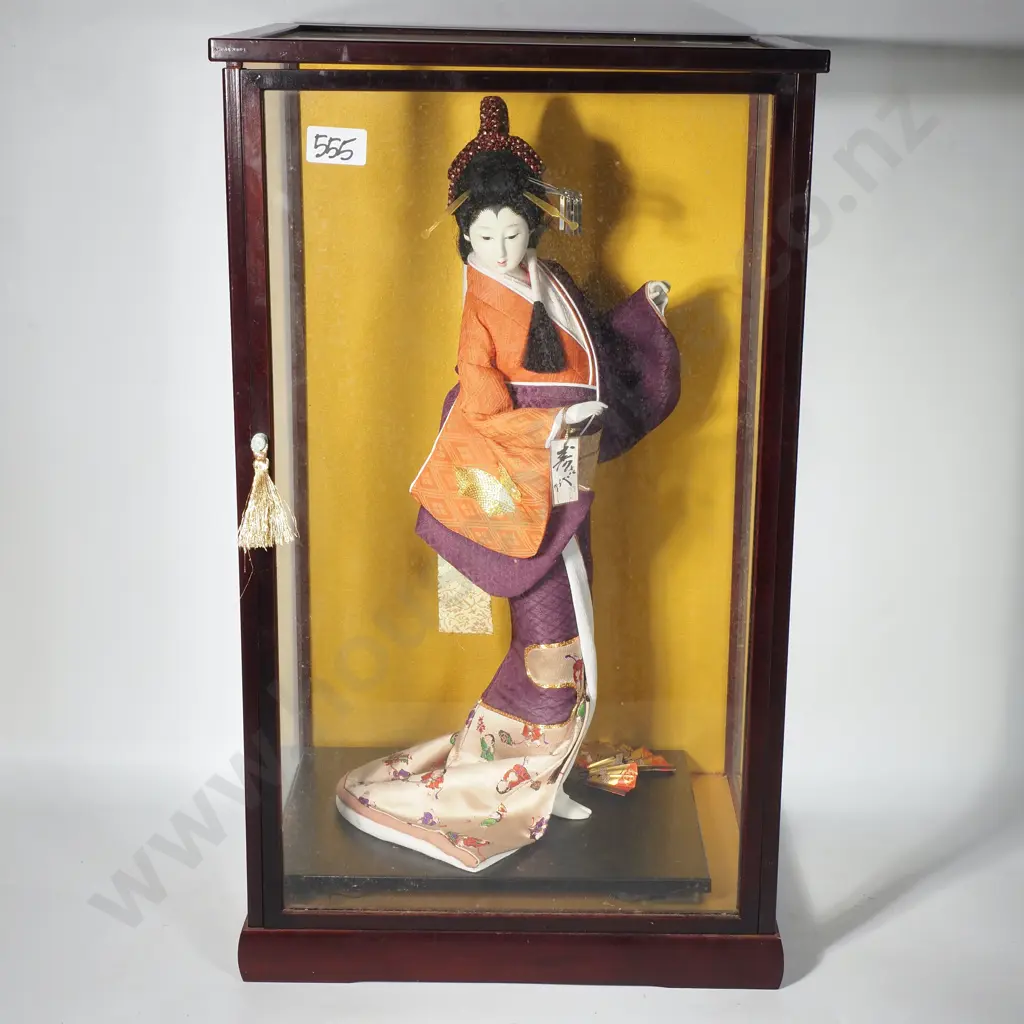 Large Vintage Japanese Geisha Doll Housed in a Display Case Image 1++