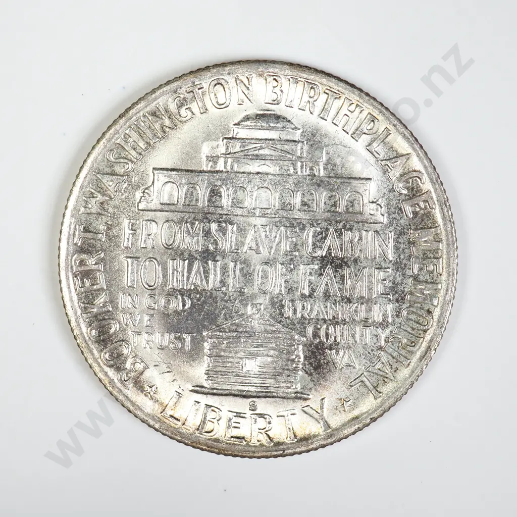 U.S.A. 1947 Commemorative Silver 1/2 Dollar: Booker T Washington Image 1++