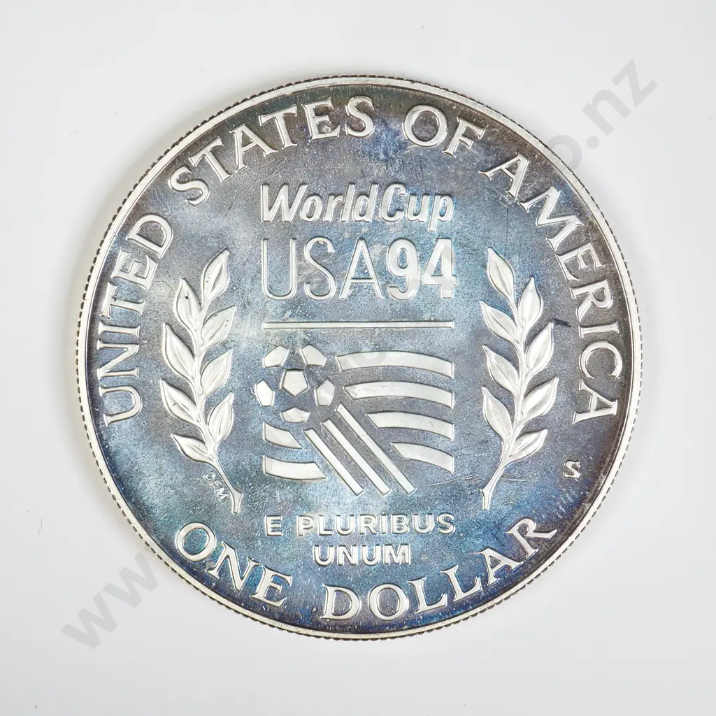 U.S.A. 1994 Commemorative Silver Dollar Image 1++