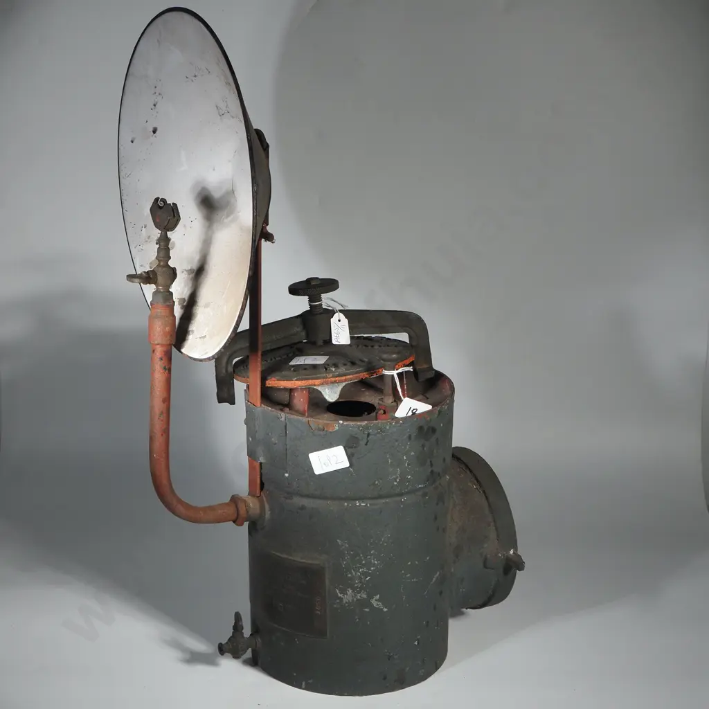 Vintage Carbic Limited  Acetylene  Or Carbide Lamp With Large Round Reflector Behind The Burner. Image 1++