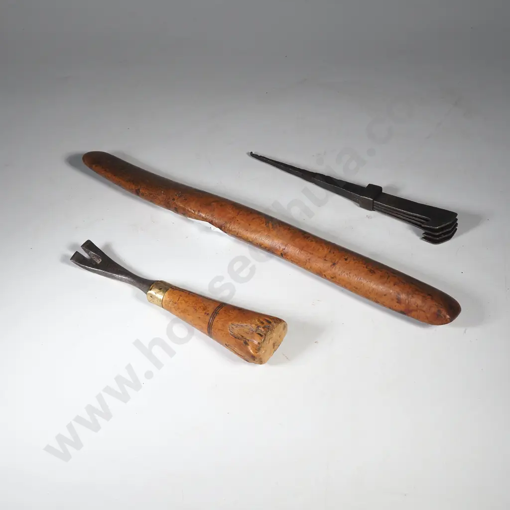 Antique Cobbler's Last Stand Or Lasting Peg for Shoe Construction & Repair, a Tack Lifter & Rubbing Stick Image 1++