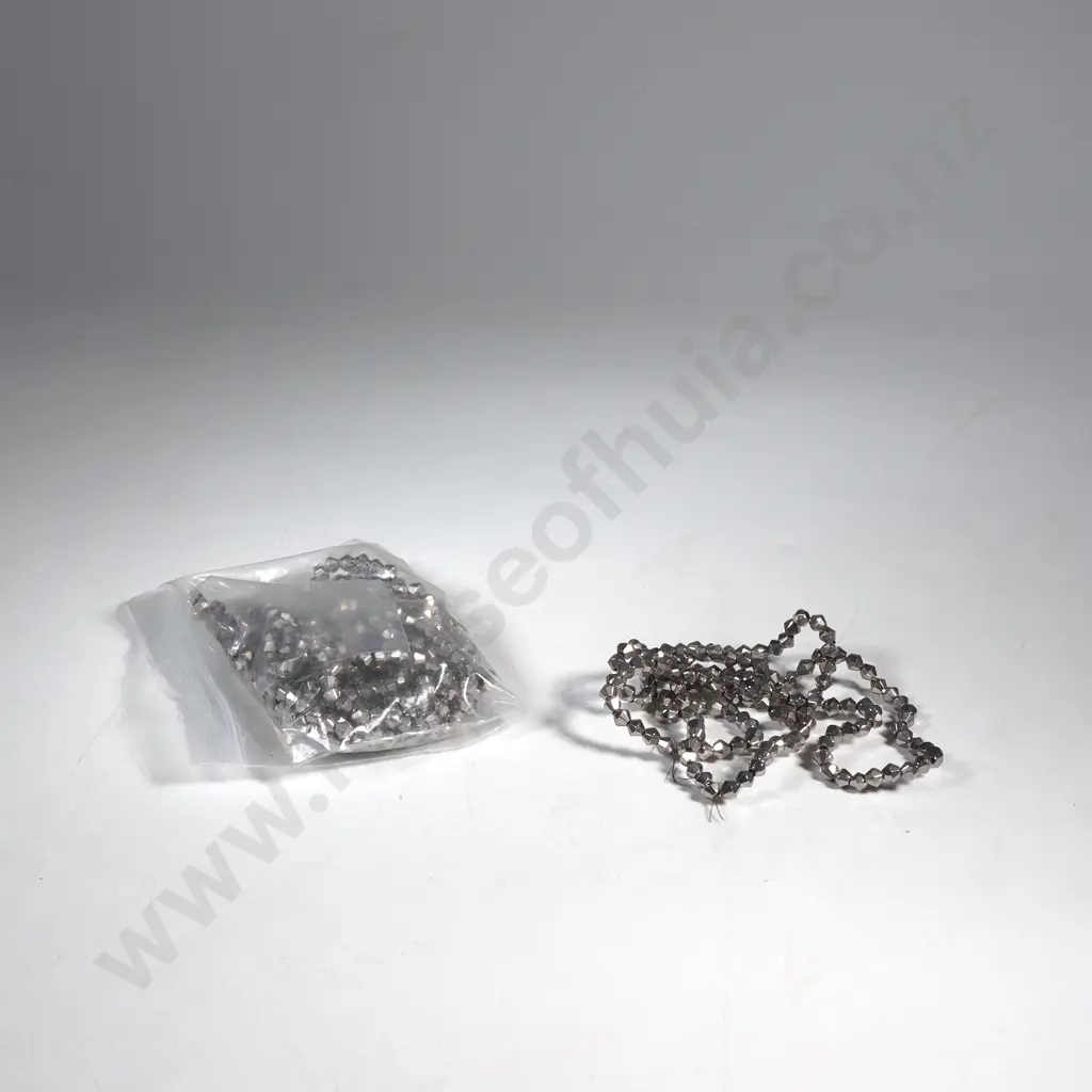 Quantity of Quartz Frosted Round 8mm Beads w 1mm Holed - Ex Jewellers Stock Image 1++