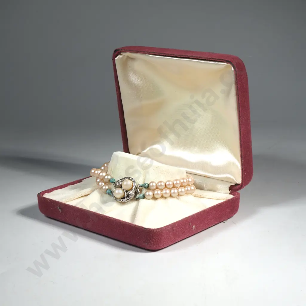 Faux Pearl Double Strand Bracelet w Ornate Pearl & White Stone Clasp in Original Box Image 1++