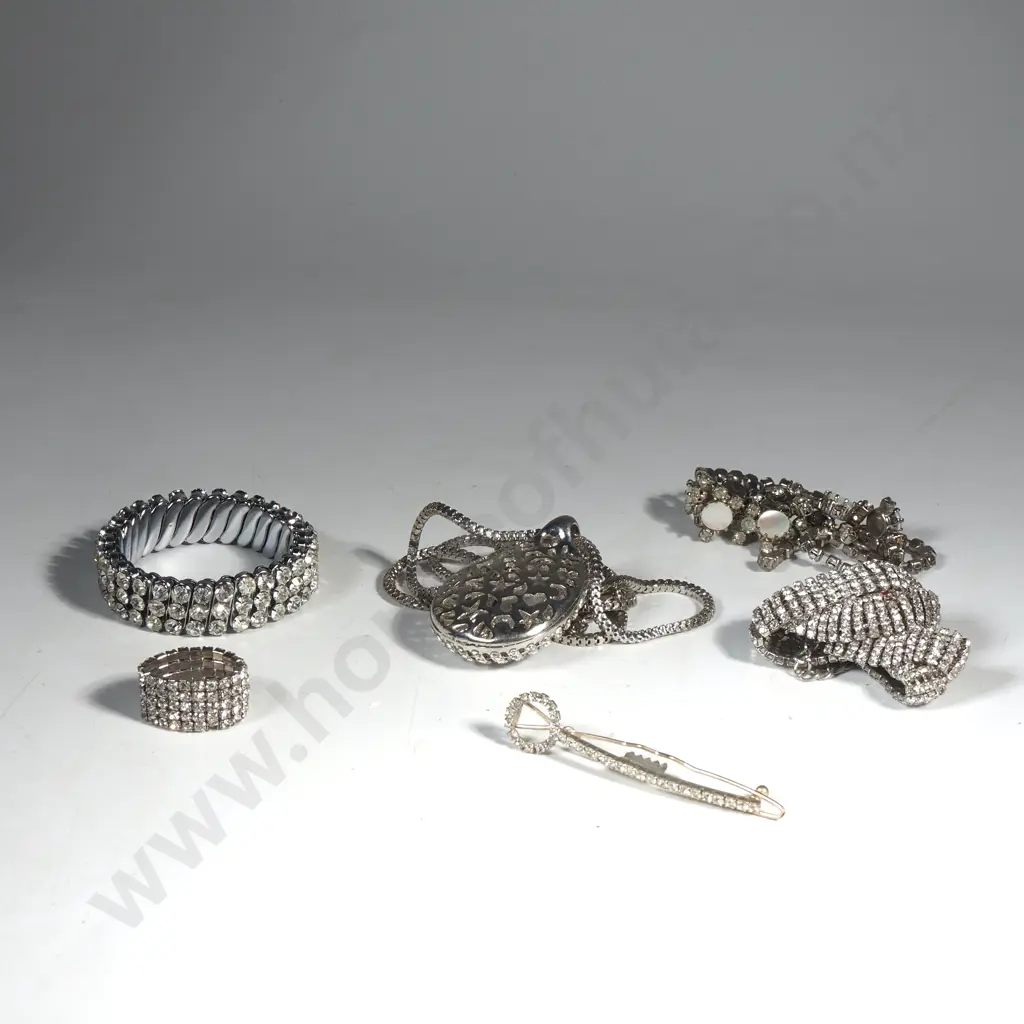 Collection of Diamante Jewellery Including a Large Blue Stone Pendant Diamante Frame Image 1++