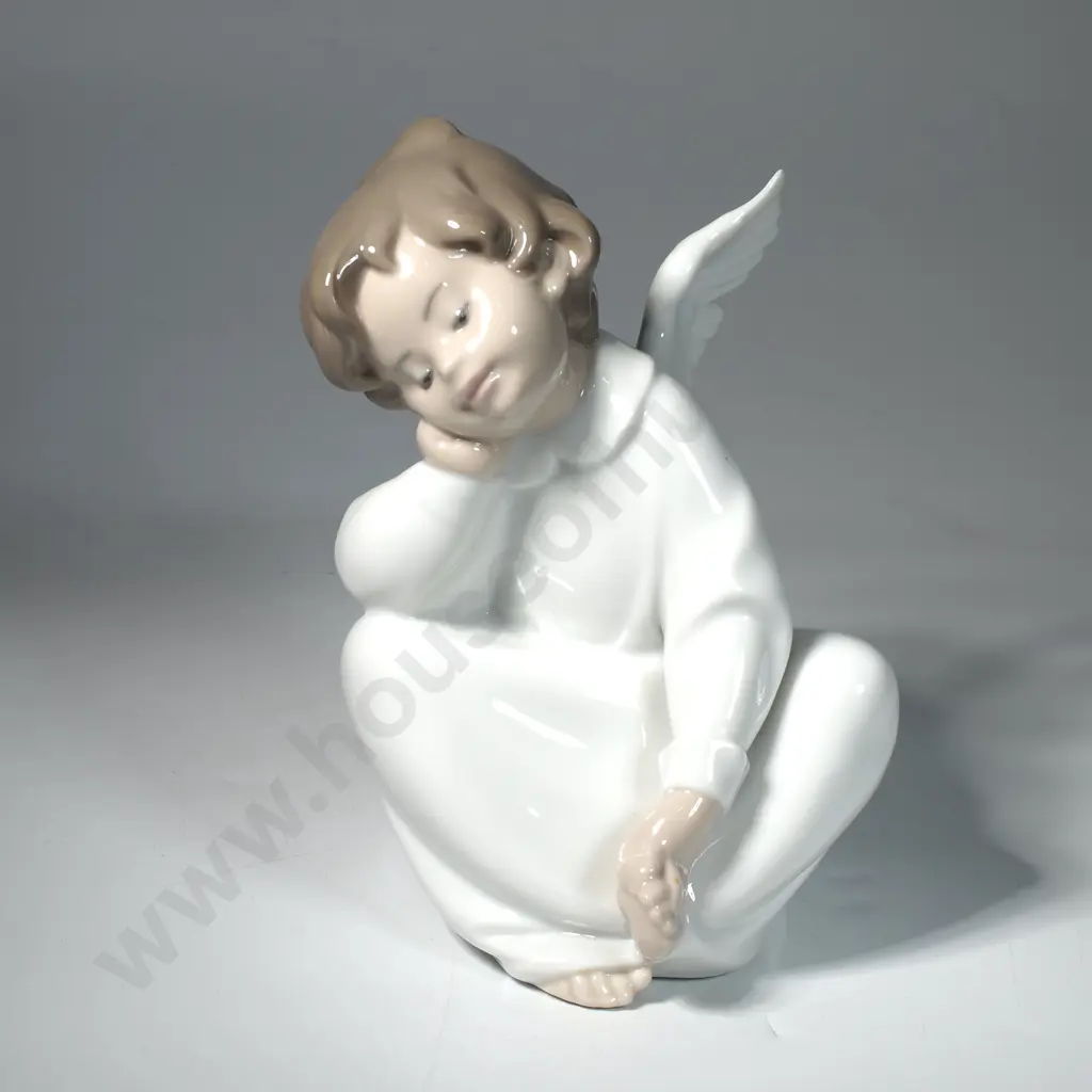 Lladro Figurine - A/F  Image 1++