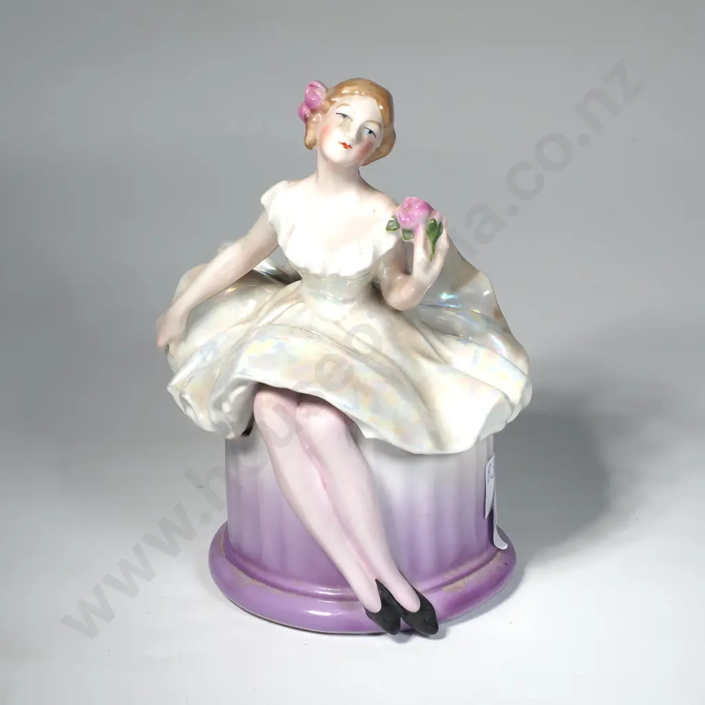 1920s German Porcelain Ballerina Trinket Box Image 1++