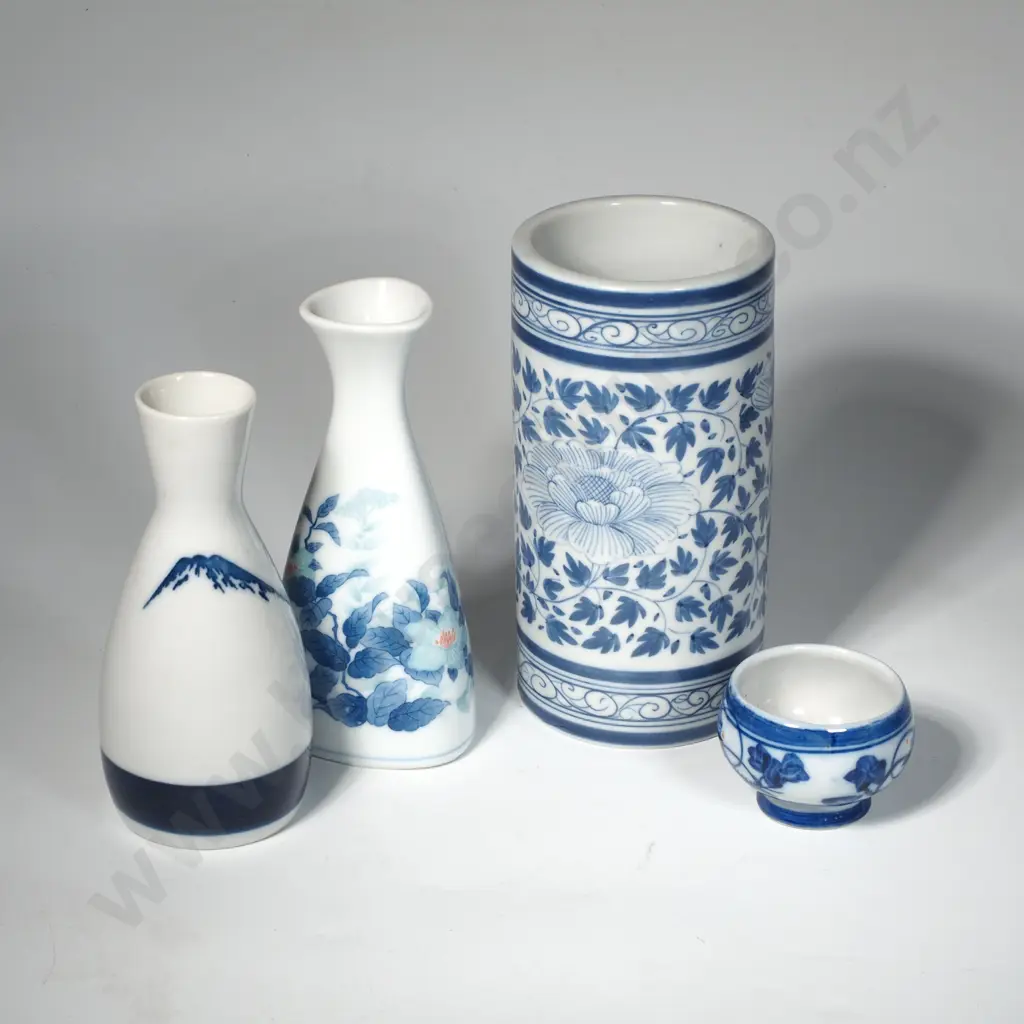 Two Blue & White Sake Bottles, Small Blue & White Dish & a Blue & White Cylindrical Vase Image 1++