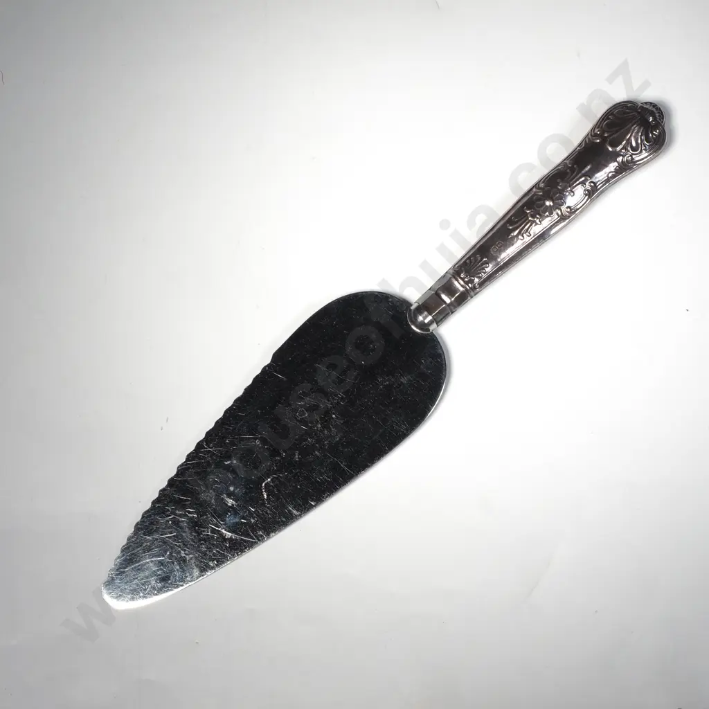King's Pattern Sterling Silver Handled Pie Slice, Sheffield Steel Blade Image 1++