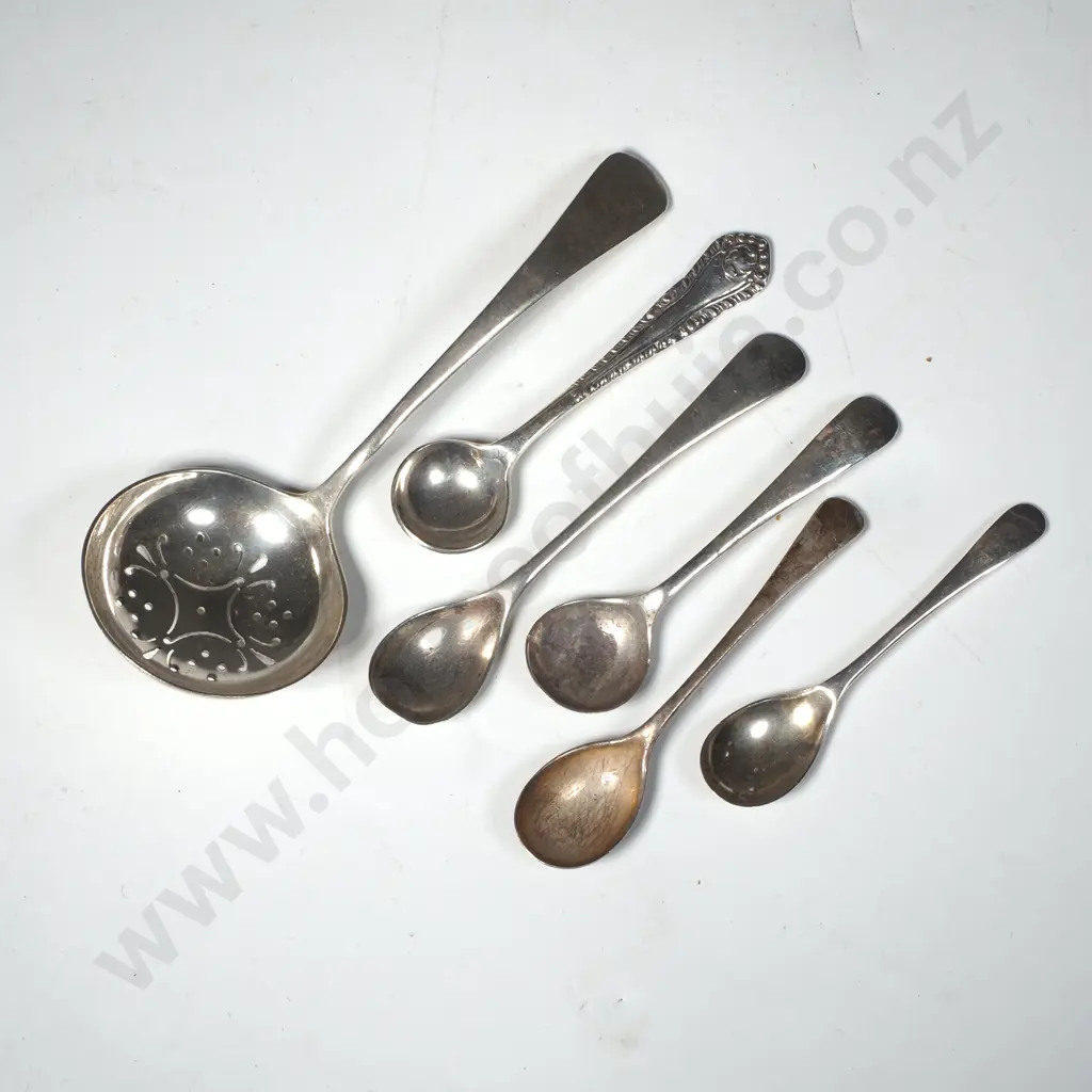 Sterling Silver Salt & Mustard Spoons & A Sifter Spoon Image 1++