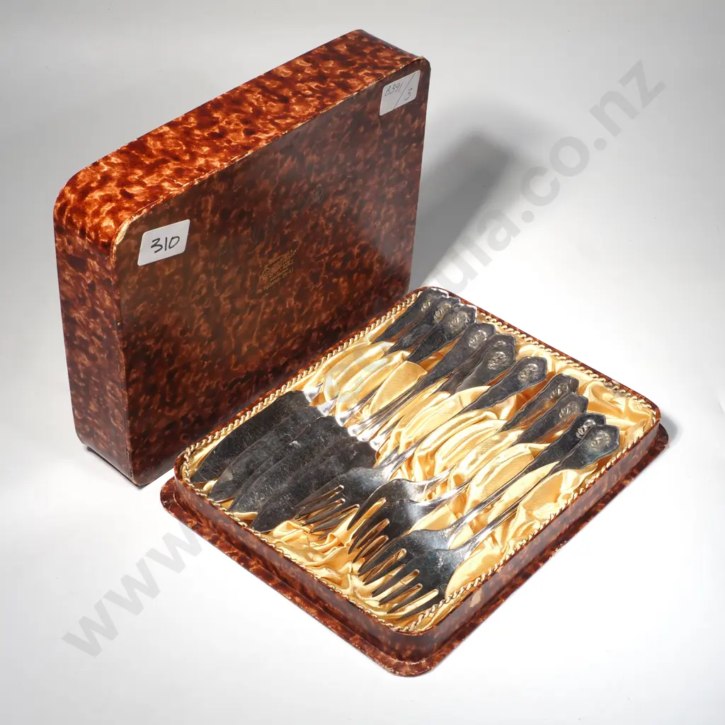 Vintage Boxed WMF S/Plate Fish Set Image 1++