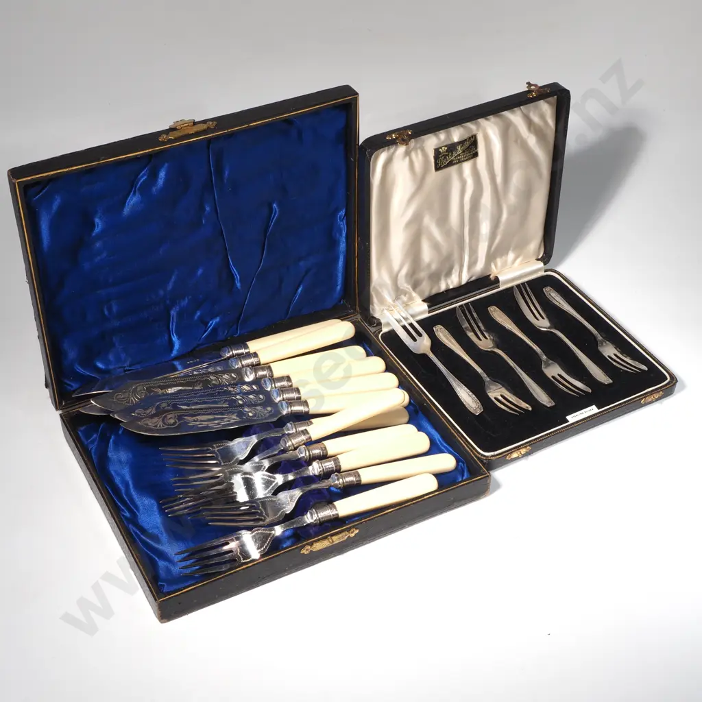 Boxed Sets of Silver Plated Fish Knives & Forks & Cake Forks Image 1++