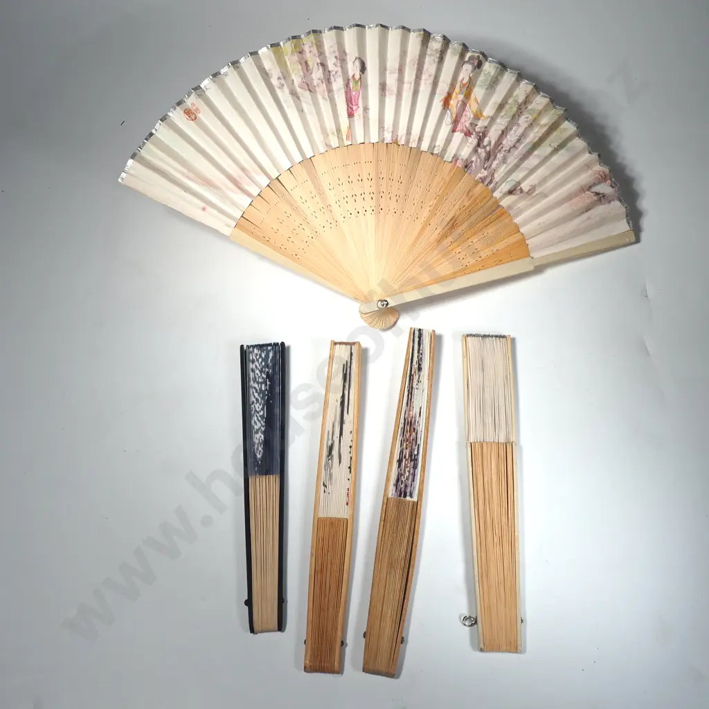 Group of  5 Oriental Style Fans - Unboxed. Image 1++