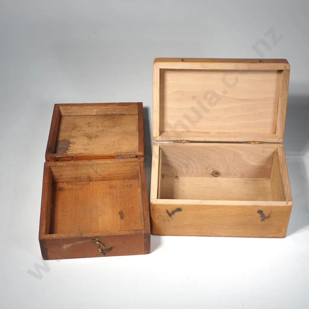 2 x Vintage Small Wooden Boxes - 1 a/f Image 1++