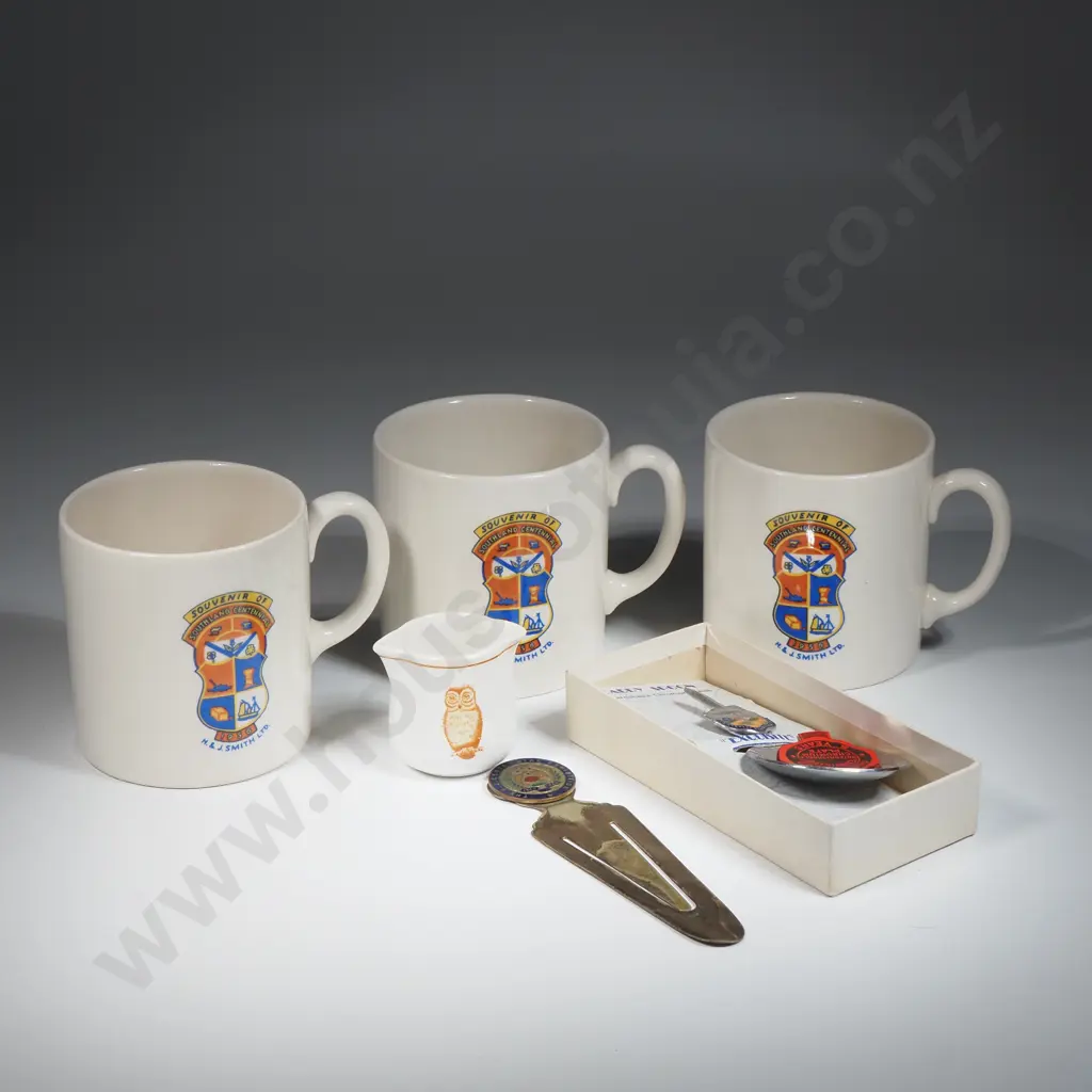 Assorted Lot of Plates & Souvenirs Image 1++
