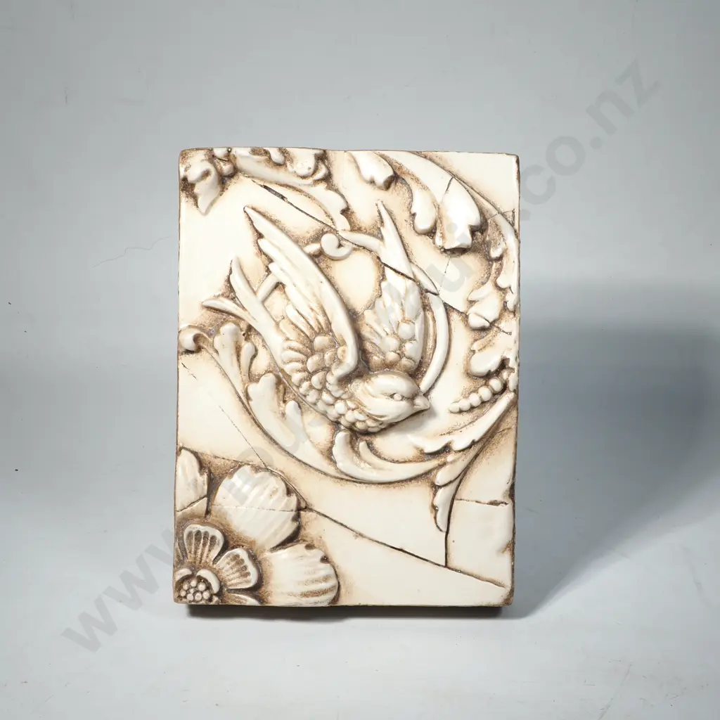 Sid Dickens Memory Block (T 167), Swallow, Plaster Wall Tile Image 1++