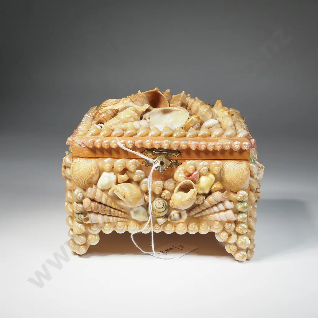 Vintage Seashell Encrusted Trinket Box w Intricate Folk Art Decoration Image 1++