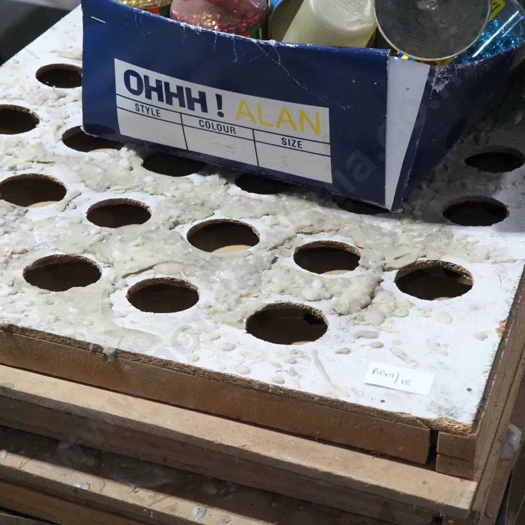 Chess Manufacturing Collection – Large Quantity of Resin Chess Pieces in Chinese, Māori, Classical & Fantasy Styles, Together with Manufacturer's Rubber Chess Moulds, Glitter, Pigments & Casting Supplies Image 1++