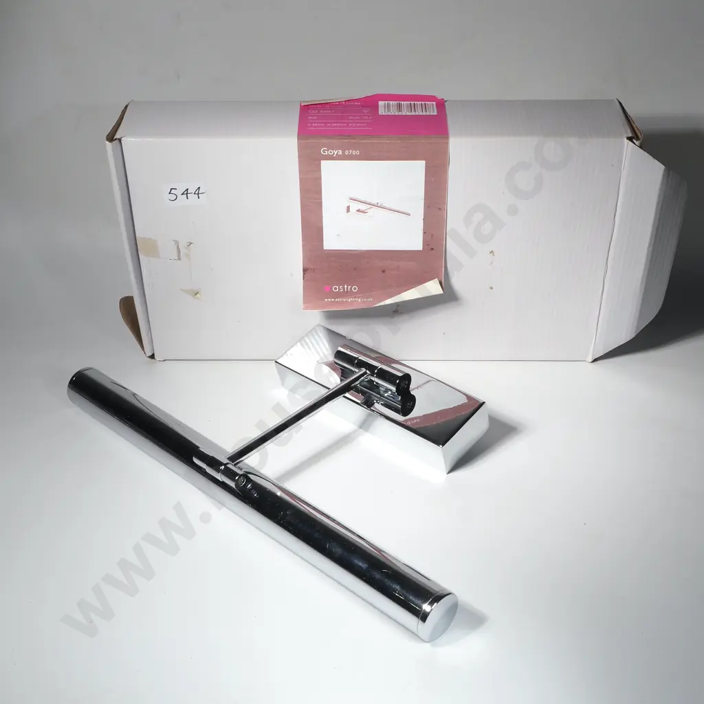 Goya Chrome Wall Light - Boxed Image 1++