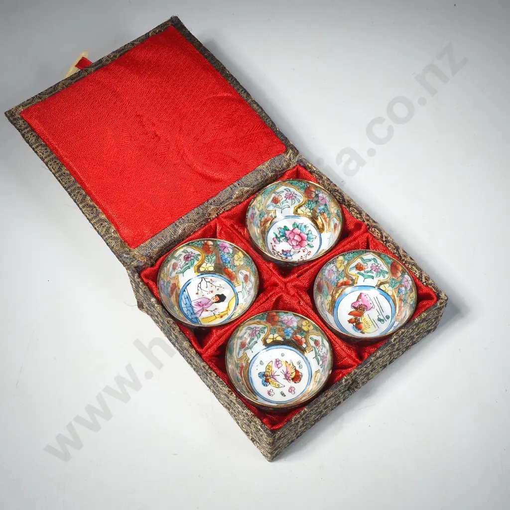 Boxed Chinese Miniature Porcelain Cups Image 1++