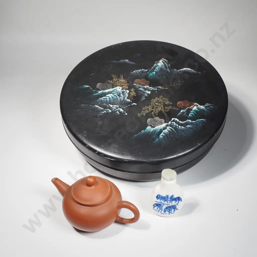 Chinese Lacquerware Segmented Dish, Small Yixing Clay Teapot & Snuff Bottle Image 1++